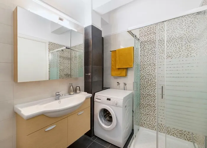 Anaria Blue Эрмуполис